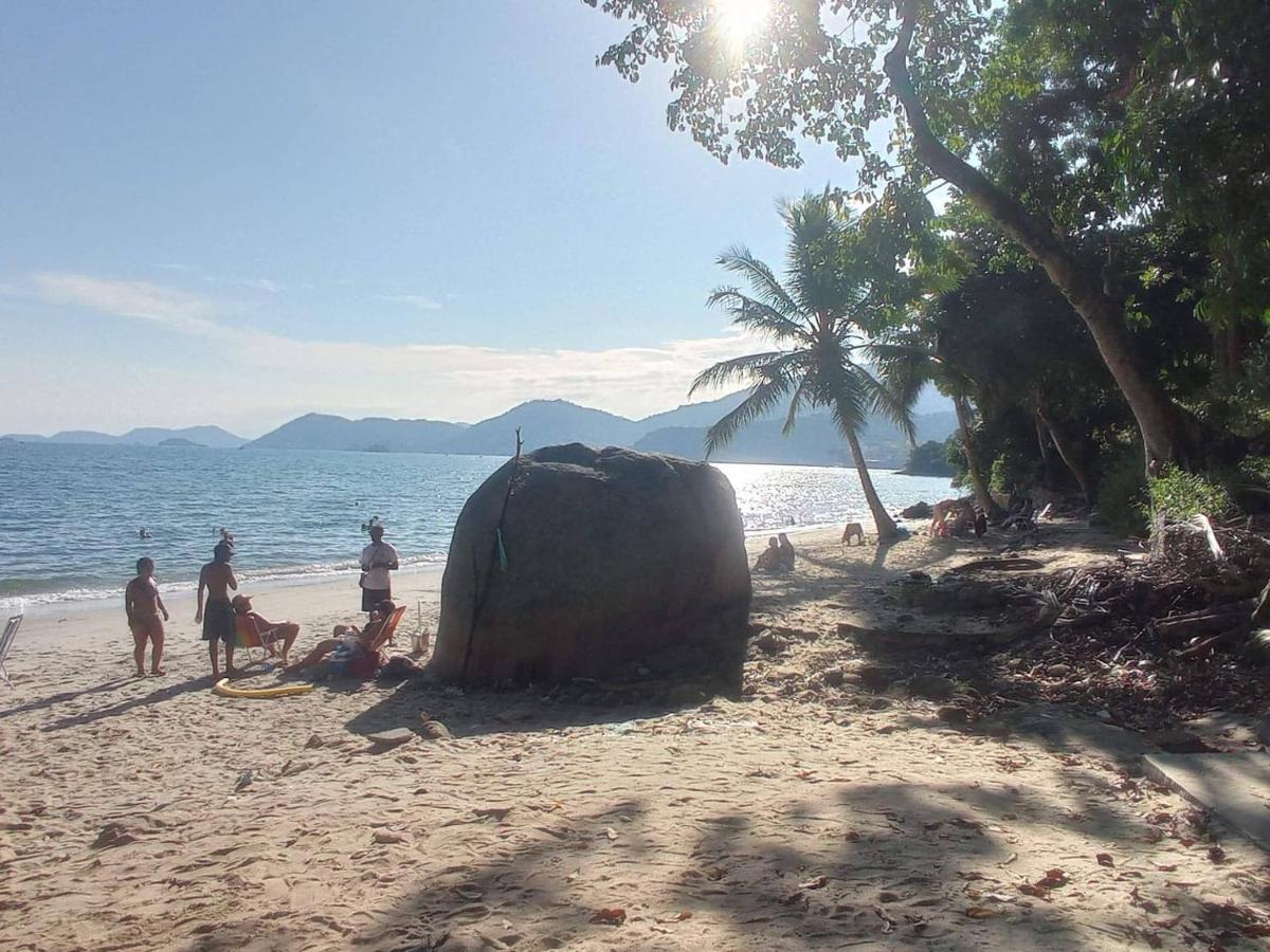 Апартаменти Kitnet Aconchegante A 200M Da Praia Ангра-дус-Рейс Екстер'єр фото