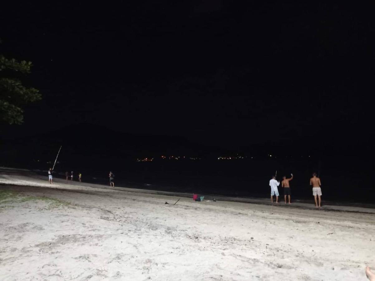 Апартаменти Kitnet Aconchegante A 200M Da Praia Ангра-дус-Рейс Екстер'єр фото
